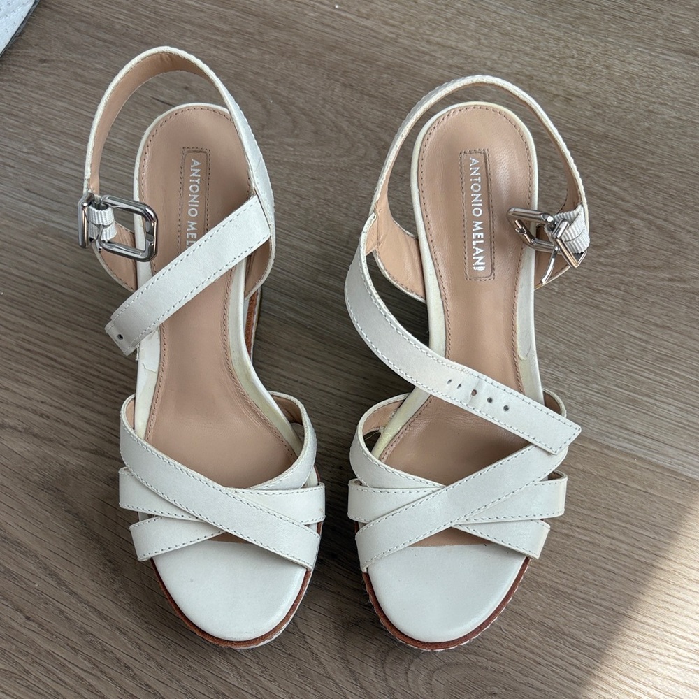 ANTONIO MELANI Cream Cross-Strap Sandals